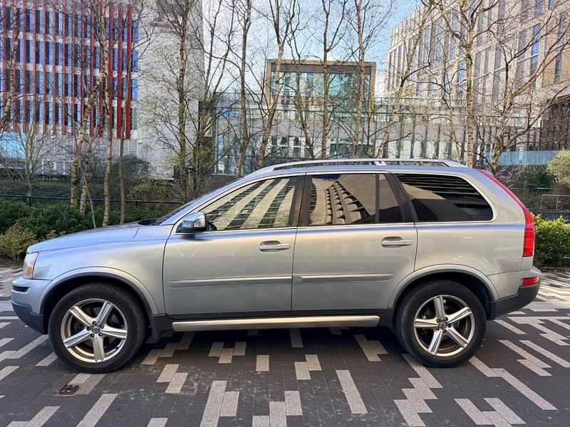 Used Volvo XC90 R-Design 182 HP (133 kW) 2008 Silver SUV