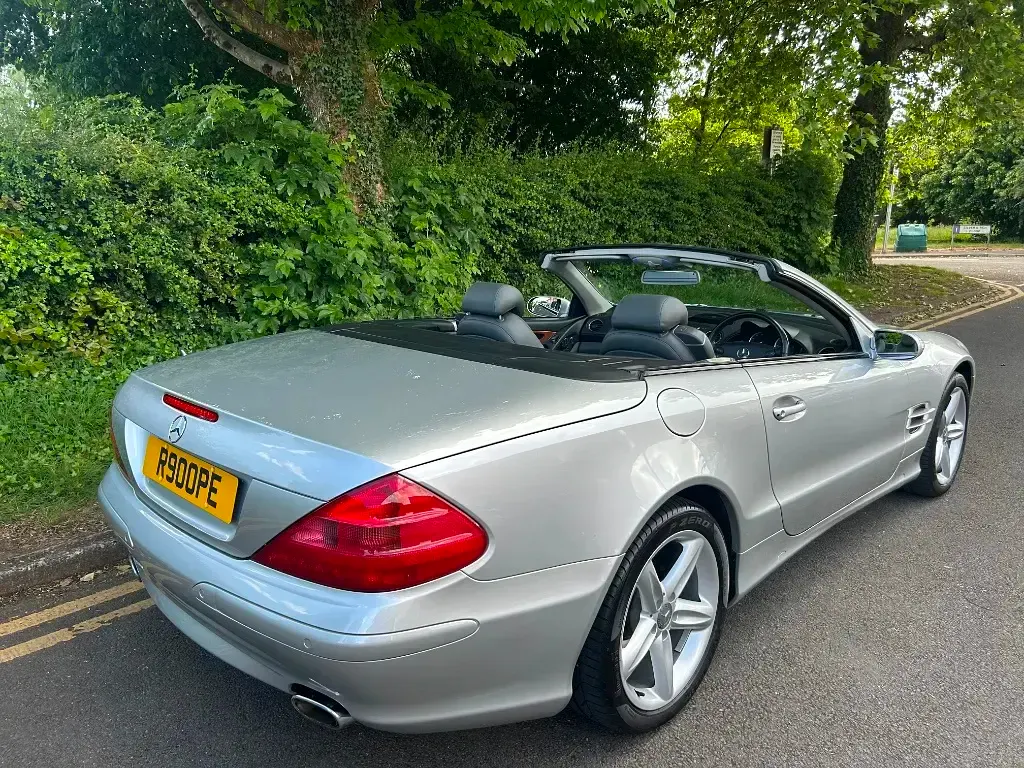 Used Mercedes SL350 247 HP (181 kW) 2003 Silver Cabriolet