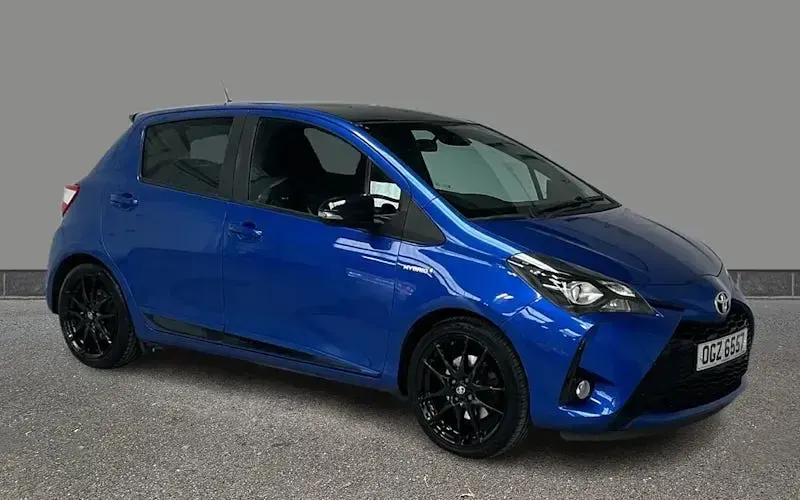 Used Toyota Yaris Hybrid Sport 101 HP (74 kW) 2019 Hatchback