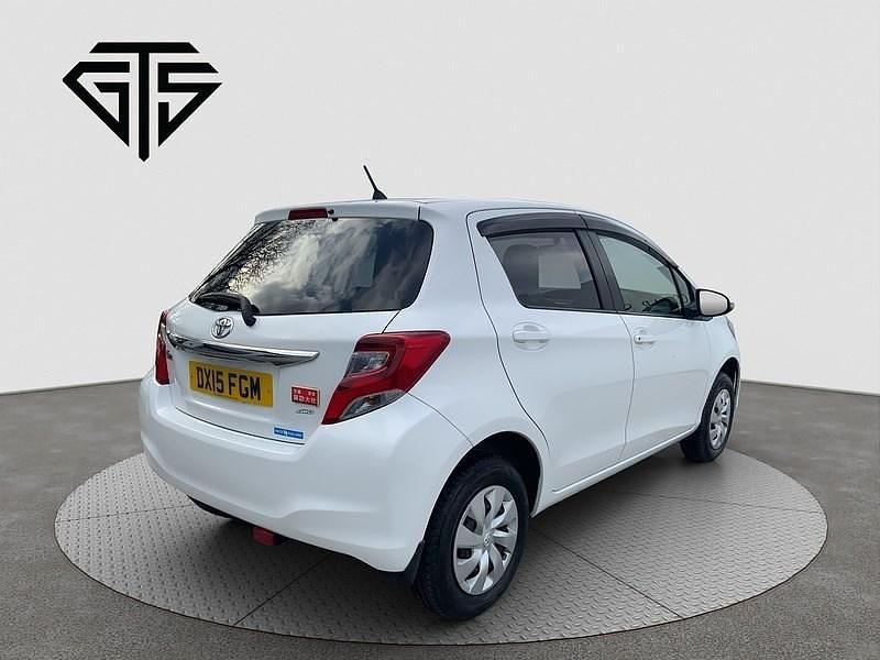Used Toyota Yaris 2024 White Hatchback