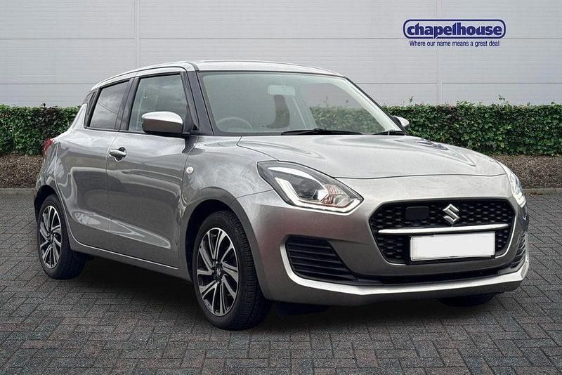 Usado Suzuki Swift SZ-L 82 HP (60 kW) 2024 Prateado Citadino