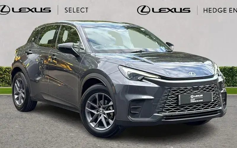 Used Lexus LBX 136 HP (100 kW) 2024 SUV