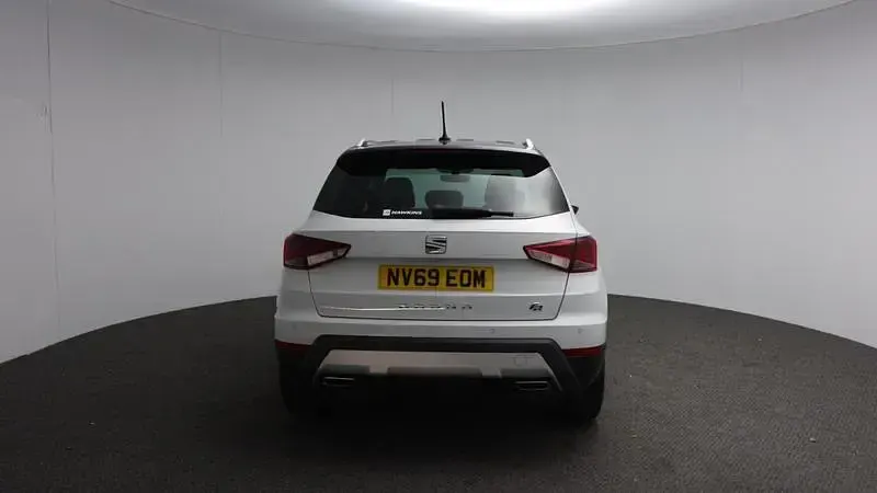 Used Seat Arona FR 115 HP (84 kW) 2020 White SUV