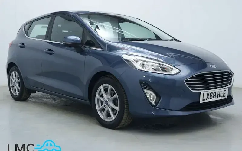 Begagnad Ford Fiesta Zetec 101 HK (74 kW) 2018 Halvkombi
