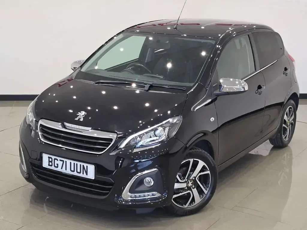 Used Peugeot 108 Collection 72 HP (52 kW) 2021 Black Hatchback