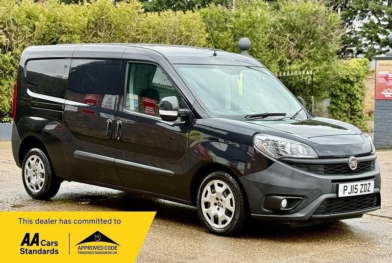 Used Fiat Doblò 2015 Black MPV