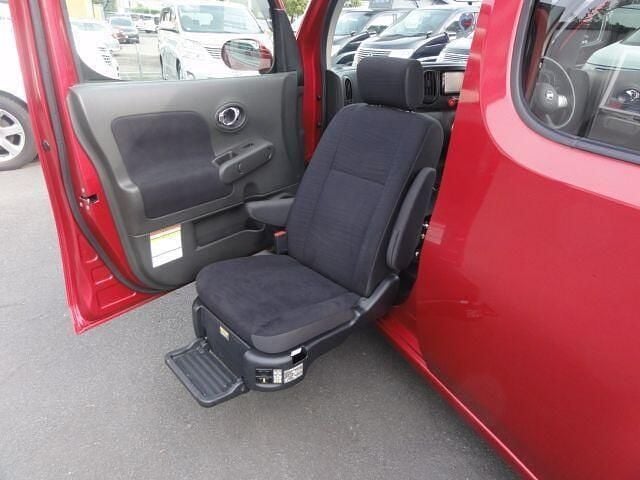 Used Nissan Cube 2011 Red Estate