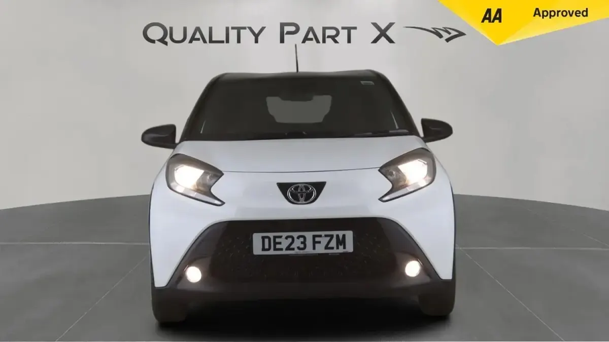 Used Toyota Aygo X 72 HP (52 kW) 2023 White SUV