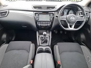 Used Nissan Qashqai N-Connecta 140 HP (102 kW) 2020 Grey SUV