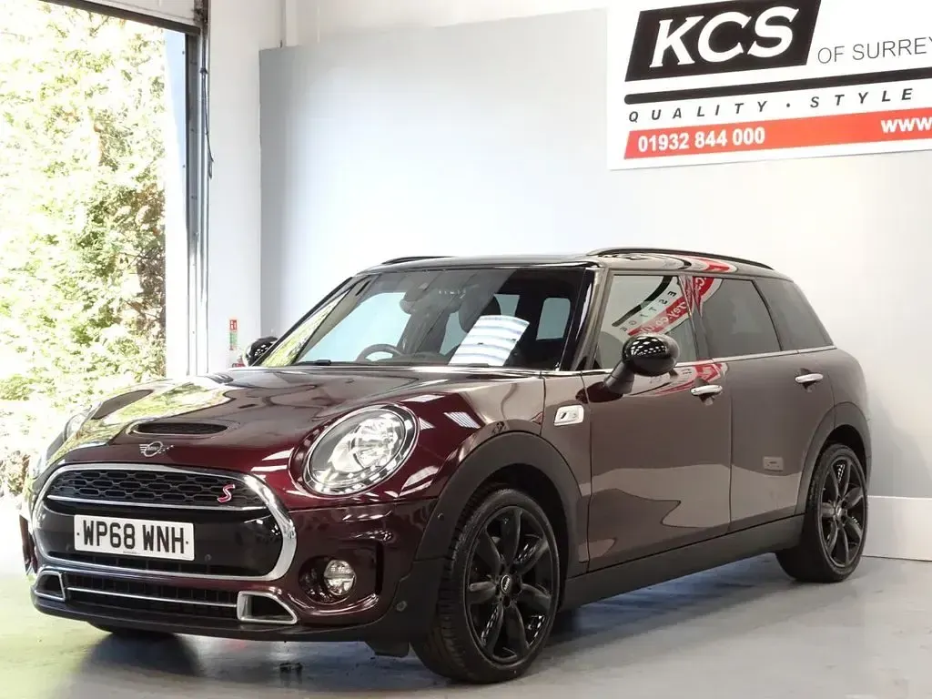 Used Mini Cooper Clubman Exclusive 192 HP (141 kW) 2018 Maroon Estate