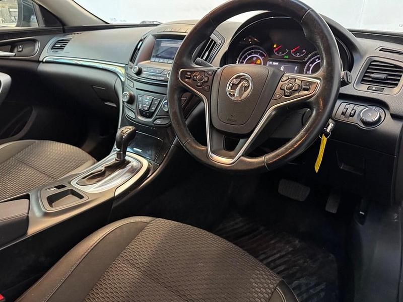 Second-hand Vauxhall Insignia 2015 Verde Break