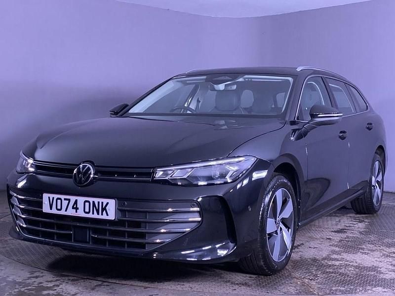 Used VW Passat S 150 HP (110 kW) 2024 Black Estate