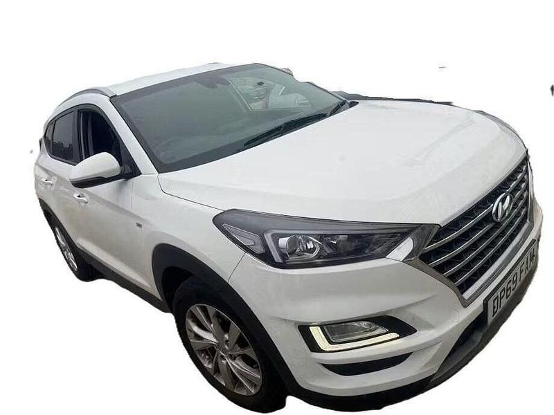 Used Hyundai Tucson SE 136 HP (100 kW) 2019 White SUV