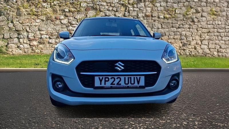 Used Suzuki Swift SZ5 83 HP (61 kW) 2022 White Hatchback