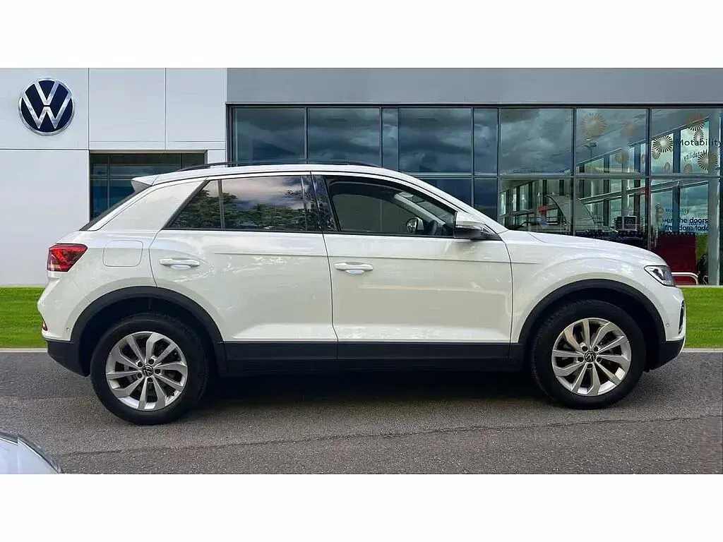 Used VW T-Roc Match 115 HP (84 kW) 2025 White SUV