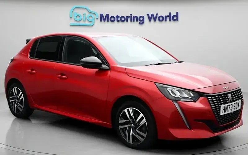 Used Peugeot 208 Allure+ 131 HP (96 kW) 2023 Hatchback