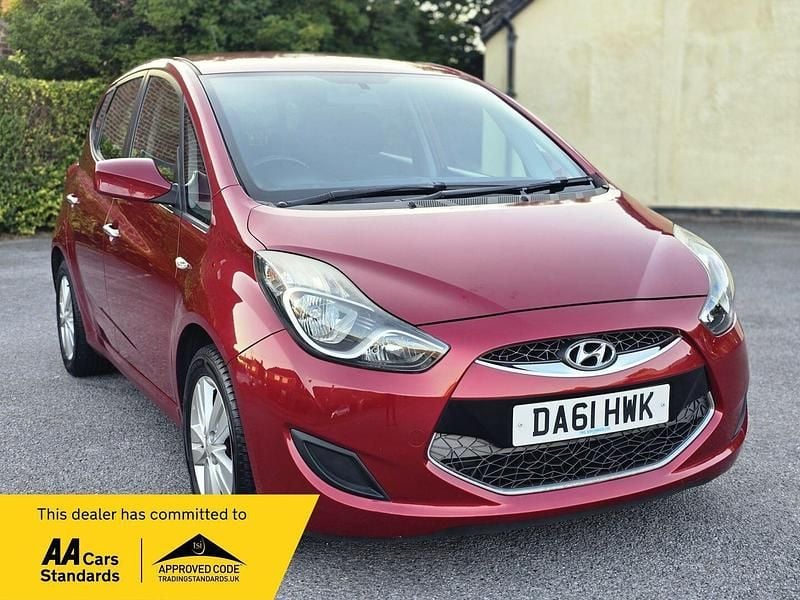 Red Used 2011 Hyundai ix20 Active MPV | £4,895 (Fair price) - Image 1/4