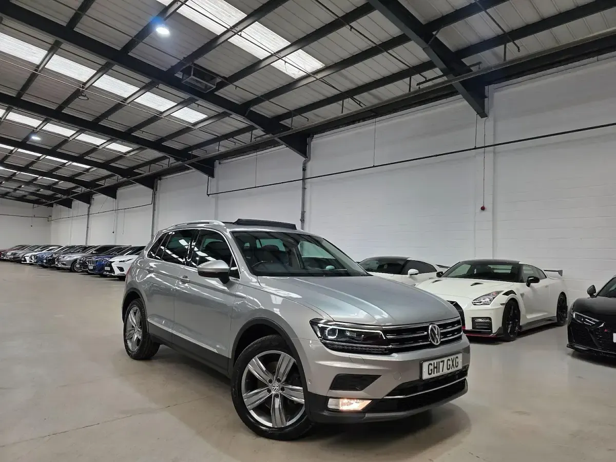 Used VW Tiguan SEL 180 HP (132 kW) 2017 Silver SUV