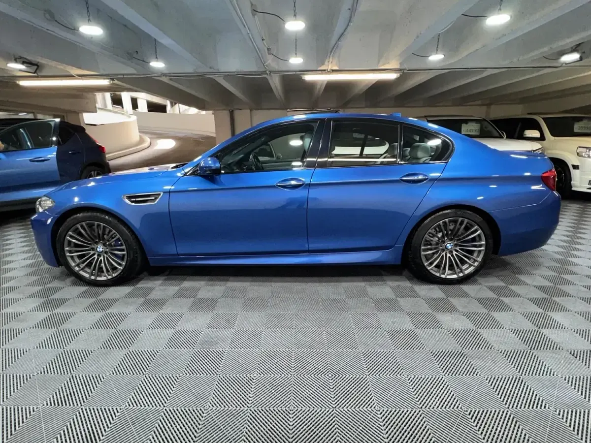 Used BMW M5 M Sport 2015 Blue Sedan