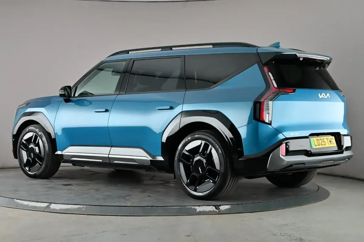 Used Kia EV9 GT-Line 281 kW (383 HP) 2025 Blue SUV