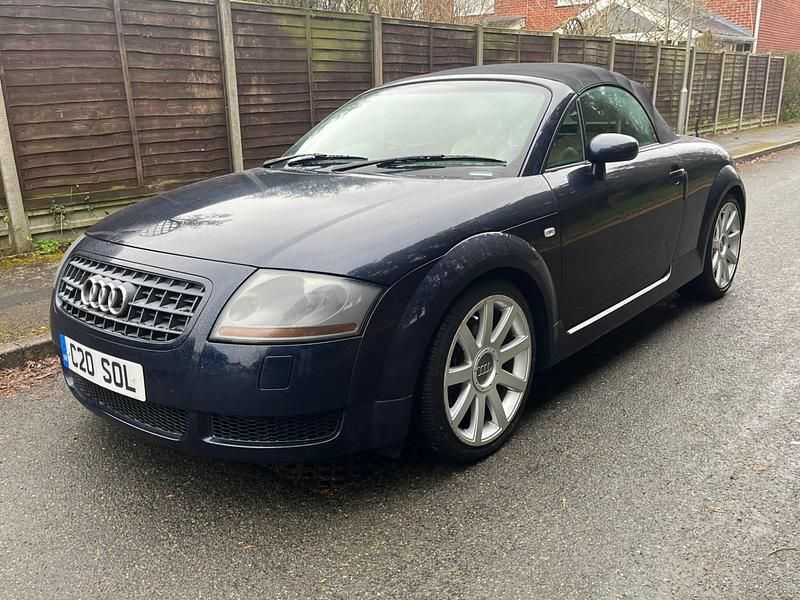 Begagnad Audi TT Comfort 2003 Blå Sportkupé