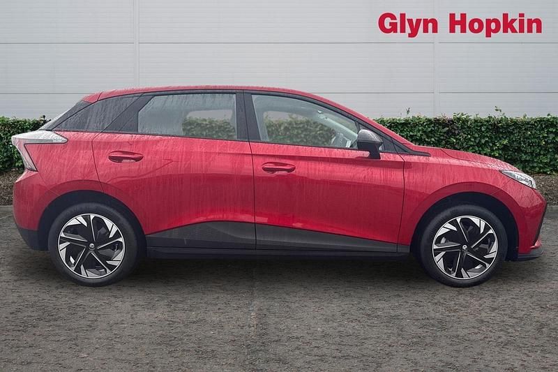 New MG MG4 EV SE 2025 Red Hatchback