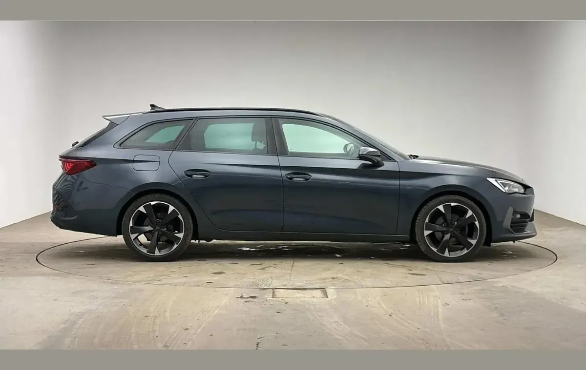 Used Cupra Leon 147 HP (108 kW) 2023 Grey Estate
