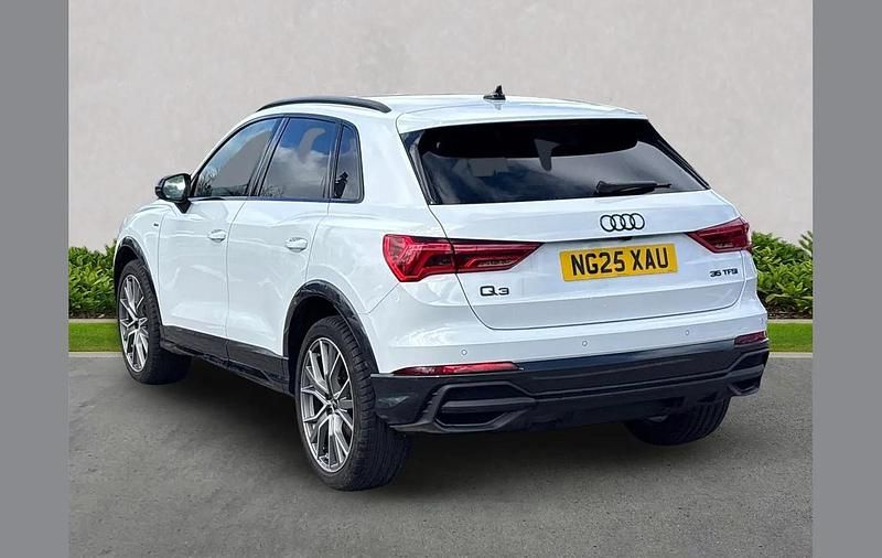 Used Audi Q3 Black Edition 147 HP (108 kW) 2025 White SUV