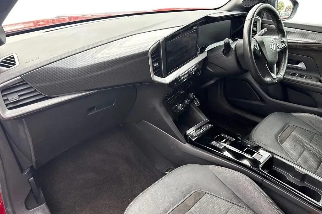 Used Vauxhall Mokka Ultimate 100 kW (136 HP) 2022 Red SUV