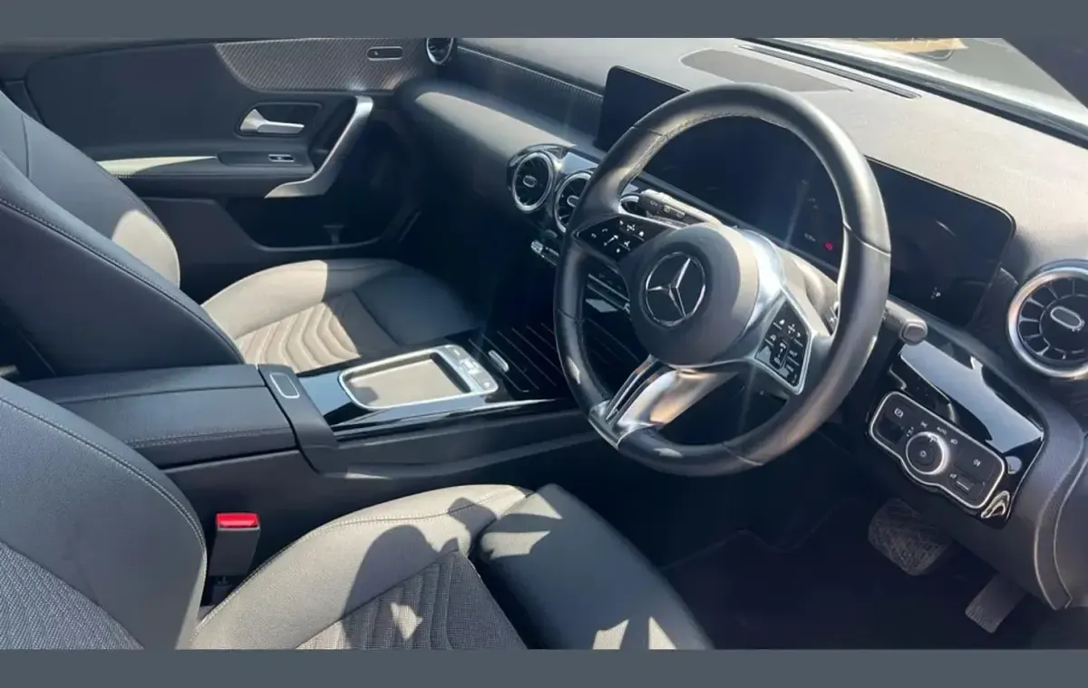 Used Mercedes A180 Sport Edition 134 HP (98 kW) 2025 Silver Hatchback