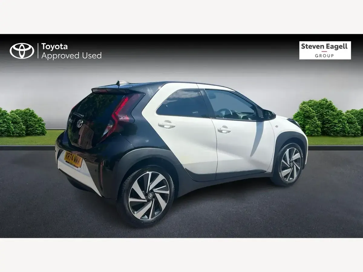Used Toyota Aygo X 72 HP (52 kW) 2024 White SUV