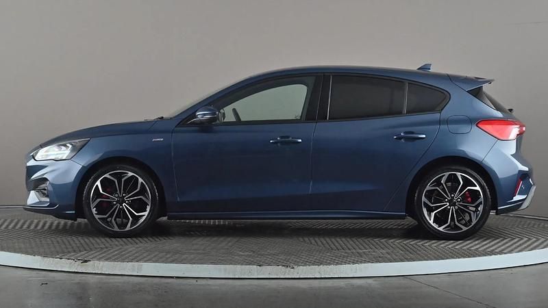 Used Ford Focus ST-Line X 125 HP (91 kW) 2022 Blue Hatchback