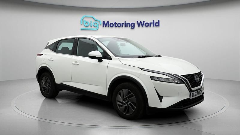 Used 2023 Nissan Qashqai Acenta Premium SUV | £15,300 (Super price) - Image 1/3