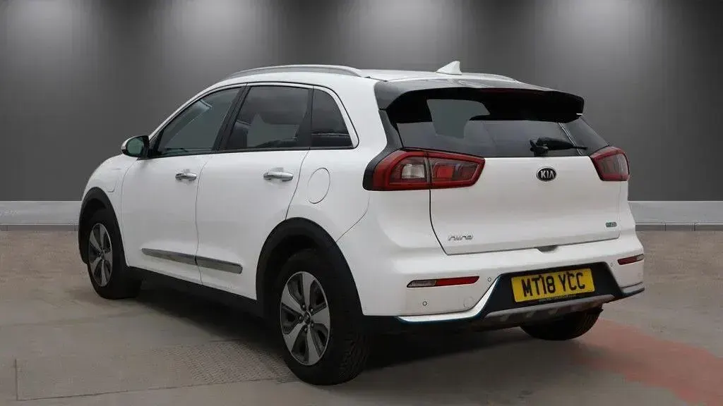 Gebraucht Kia Niro 139 PS (102 kW) 2018 Weiß SUV