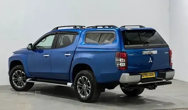 Used Mitsubishi L200 Warrior 150 HP (110 kW) 2020 Blue Pickup