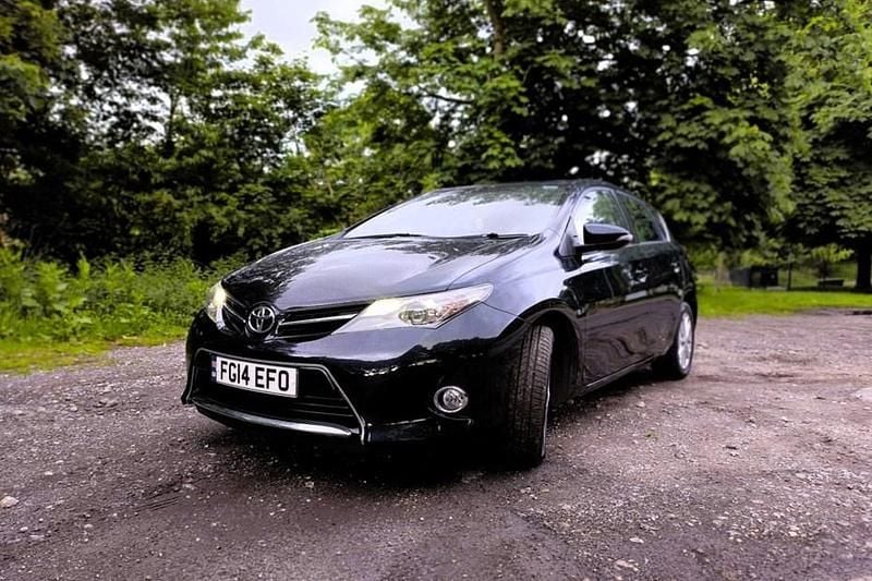 Used 2014 Toyota Auris | £4,649 (Fair price) - Image 1/1