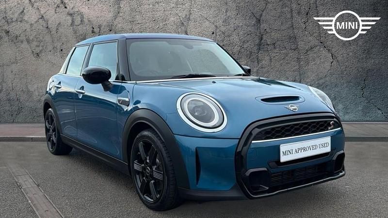 Used Mini Cooper S Classic 176 HP (129 kW) 2021 Blue Hatchback