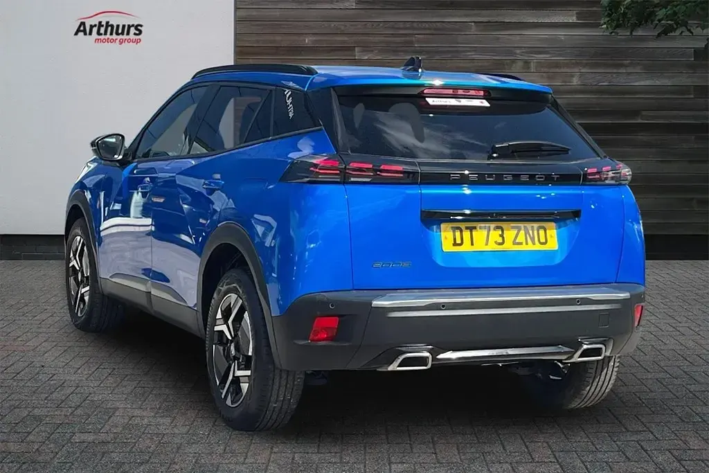 Second-hand Peugeot 2008 Allure 129 CP (94 kW) 2023 Albastru SUV