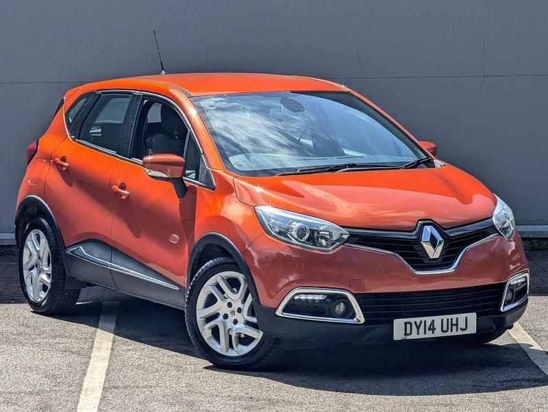 Orange Used 2014 Renault Captur Dynamique SUV | £6,848 (A bit pricey) - Image 1/4