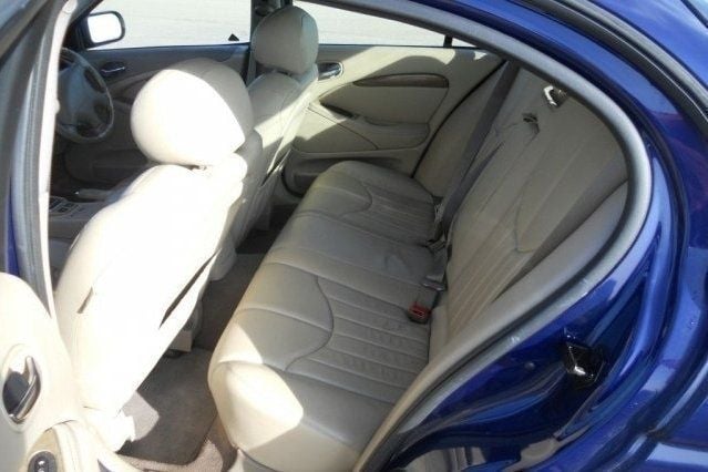Used Jaguar S-Type S 240 HP (176 kW) 2000 Sedan