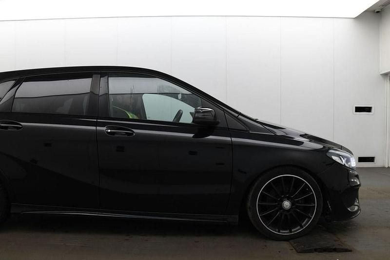 Used Mercedes B180 AMG line 109 HP (80 kW) 2017 Black MPV