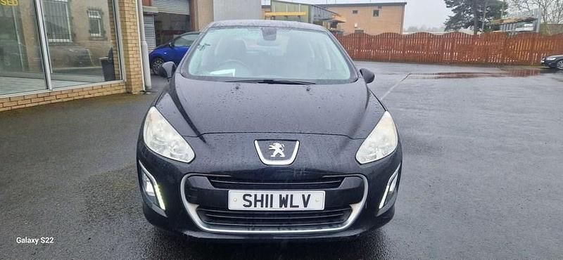 Used Peugeot 308 Active 120 HP (88 kW) 2011 Black Hatchback