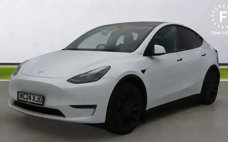Used Tesla Model Y Performance 317 kW (432 HP) 2024 White SUV