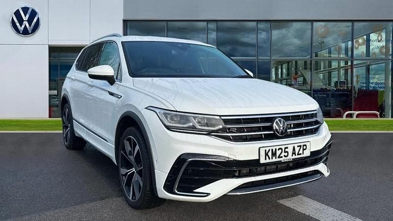 White Used 2025 VW Tiguan Allspace R-line SUV | £33,286 (A bit pricey) - Image 1/4