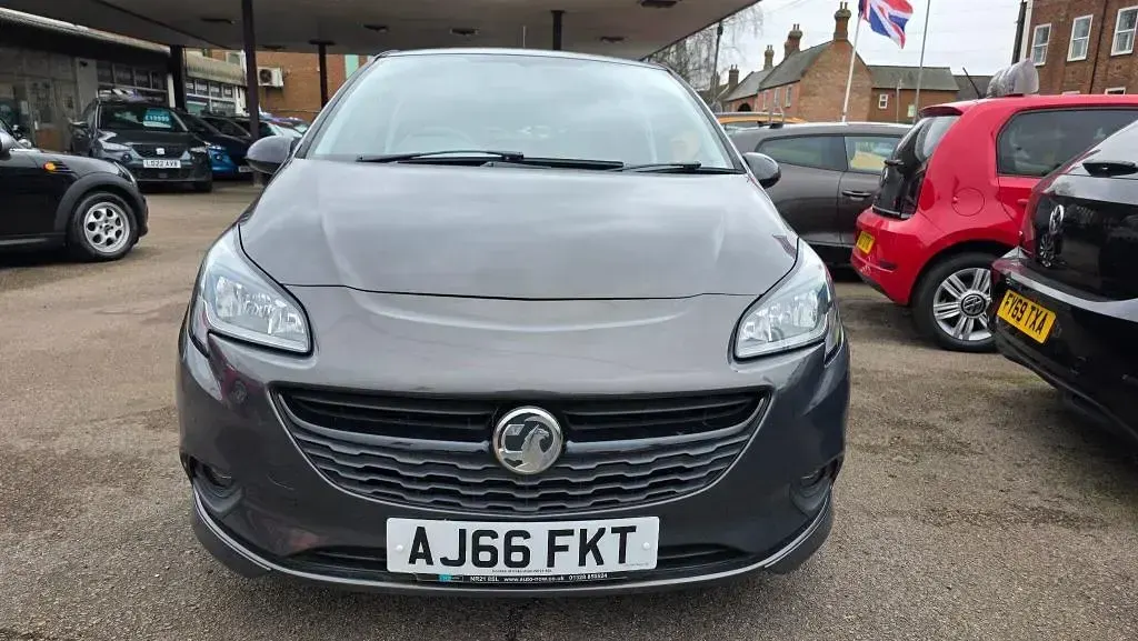 Used Vauxhall Corsa Edition 90 HP (66 kW) 2017 Grey Hatchback