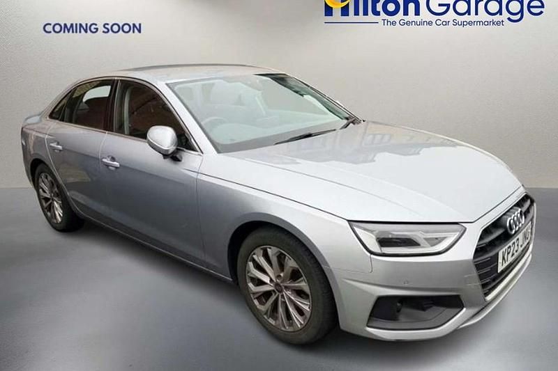 Used Audi A4 Advanced 150 HP (110 kW) 2023 Silver Sedan