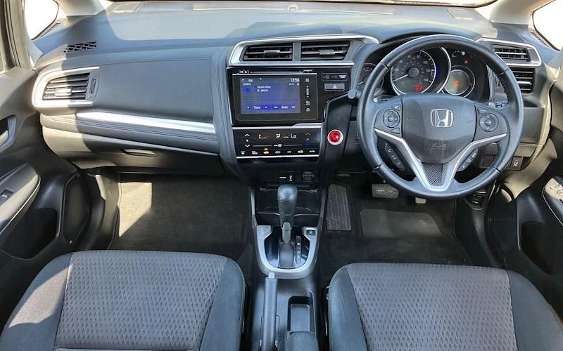 Used Honda Jazz EX 102 HP (75 kW) 2019 Grey Hatchback