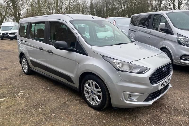 Used Ford Grand Tourneo Connect Zetec 100 HP (73 kW) 2020 Silver MPV