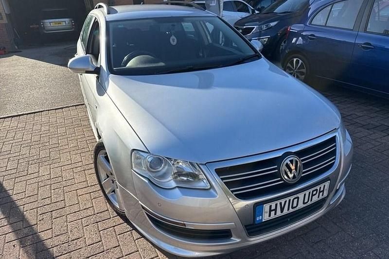 Silver Used 2010 VW Passat R-line Estate | £2,495 (Fair price) - Image 1/1
