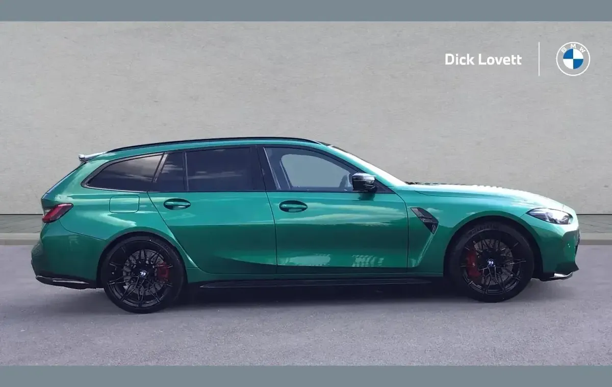 Used BMW 530 Competition Edition 523 HP (384 kW) 2025 Green Estate